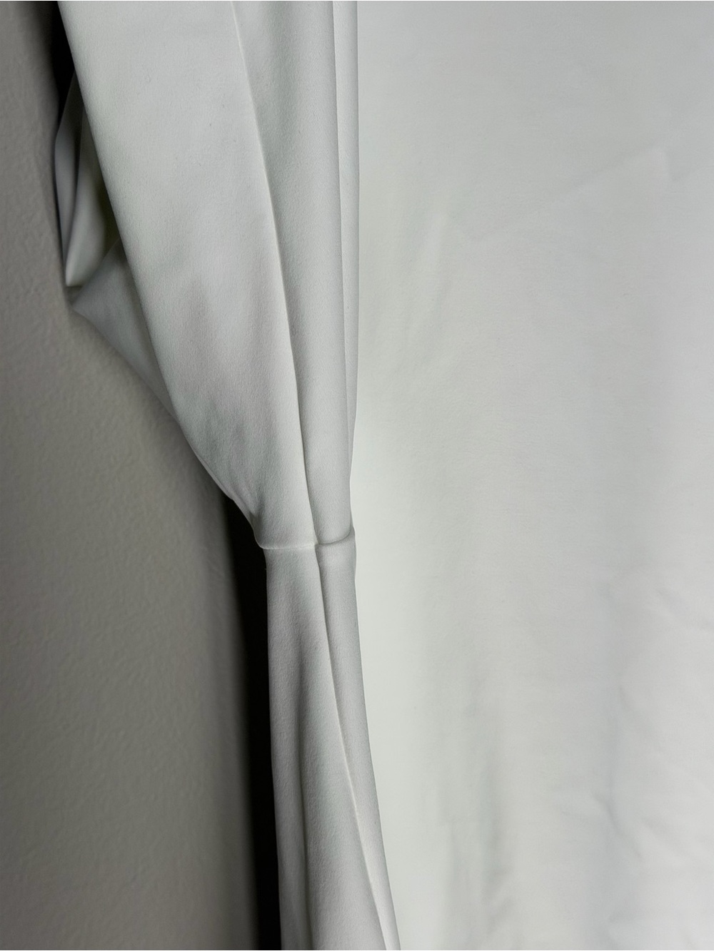 Victoria’s Secret VSX Elevate Long Sleeve Performance Activewear Top Gym - Picture 7 of 12